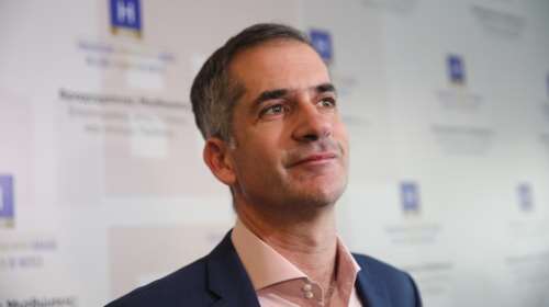 Κώστας Μπακογιάννης: Απειλητική επιστολή στον δήμαρχο Αθηναίων - Του έστειλαν σφαίρα σε φάκελο