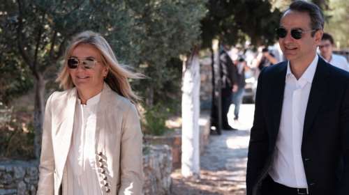 Κυριάκος και Μαρέβα Μητσοτάκη: Θα εμβολιαστούν κατά του κορονοϊού στις 28 Δεκεμβρίου στον Ευαγγελισμό