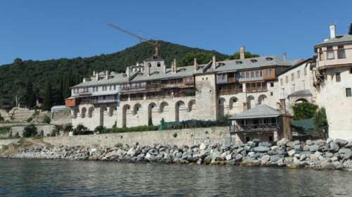 Άγιον Όρος: Στο νοσοκομείο 11 τουρίστες από δηλητηριώδη μανιτάρια