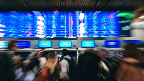 "Ελ. Βενιζέλος": Εντοπίστηκαν δέματα με πάνω από δύο κιλά κοκαΐνη - Συνελήφθη 28χρονος