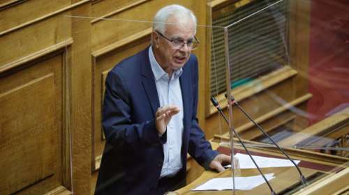 ΣΥΡΙΖΑ: Αποχώρησε και ο πρώην υπουργός, Βαγγέλης Αποστόλου - &quot;Ο ΣΥΡΙΖΑ που ήξερες δεν υπάρχει πλέον&quot;