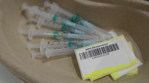 Θεσσαλονίκη: Εξαντλήθηκαν τα εμβόλια της AstraZeneca για τους πολίτες 60-64 - Πότε θα γίνει η επόμενη παραλαβή