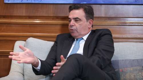 Σχοινάς "Υψηλό το όριο για το φυσικό αέριο, η Ελλάδα δεν κινδυνεύει" [Βίντεο]