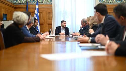 Ανδρουλάκης για τους δανειολήπτες: Το 2023 απειλούνται με πλειστηριασμό πρώτης κατοικίας 50.000 νοικοκυριά