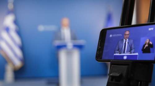 Κυβερνητικός εκπρόσωπος: Ο Ανδρουλάκης αρνείται επίμονα να ενημερωθεί - Νόμιμη η επισύνδεση στο τηλέφωνό του