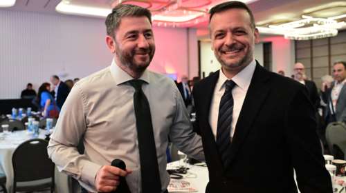 Εξελίξεις στο ΠΑΣΟΚ: Ο Χάρης Δούκας ετοιμάζει συνέντευξη &quot;φωτιά&quot; – &quot;Να ολοκληρώσει τη θητεία του&quot;, λέει ο Ανδρουλάκης