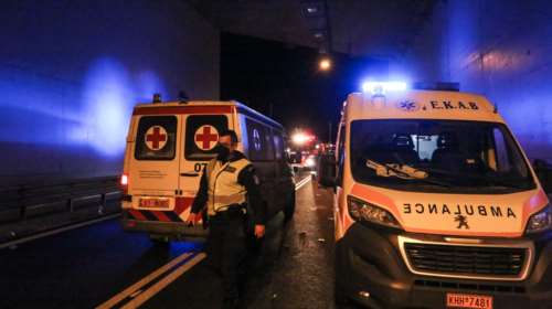 Σύγκρουση τρένων στα Τέμπη: Κυρίως φοιτητές οι τραυματίες - &quot;Μόνο σε ταινίες του Χόλιγουντ τα βλέπεις αυτά&quot;