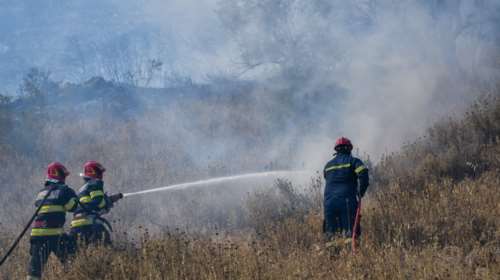 Φωτιά στην ανατολική Μάνη - Δεν απειλούνται σπίτια μέχρι στιγμής