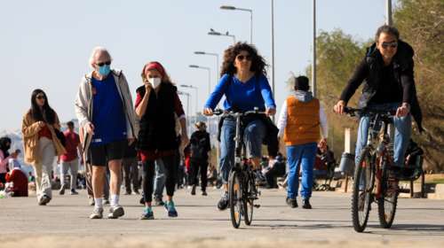 Καιρός: Ζέστη και αφρικανική σκόνη στα νότια – Πτώση της θερμοκρασίας και βροχές στα βόρεια