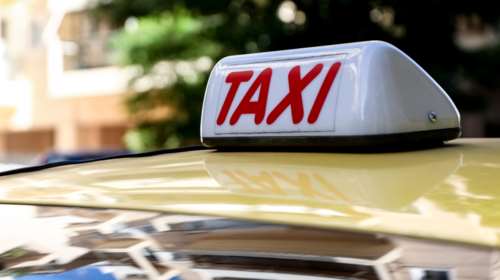 Πειραιάς: Οδηγός ταξί εντοπίστηκε νεκρός μέσα στο όχημά του