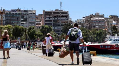 Διακοπές στα νησιά με green pass ή αρνητικό τεστ: Πώς θα γίνεται η επιβίβαση στα πλοία - Αναλυτικές οδηγίες
