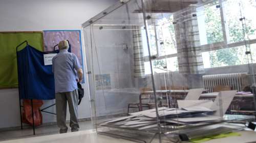 Ευρωεκλογές 2024: Γιατί το όριο του 3% δεν φτάνει για την εκλογή ευρωβουλευτή- Τι ποσοστό πρέπει να πιάσουν τα μικρά κόμματα