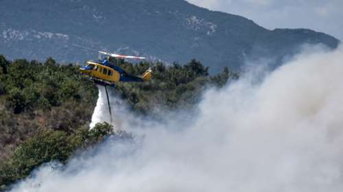 Επικίνδυνη φωτιά στην Πρέβεζα: Ήχησε το 112 για πυρκαγιά στο Μονολίθι - Σηκώθηκαν πέντε εναέρια μέσα
