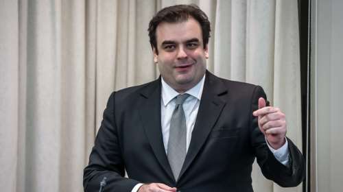 Πιερρακάκης: Μέχρι τον ερχόμενο Σεπτέμβριο σε όλα τα σχολεία οι διαδραστικοί πίνακες