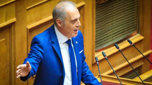 Βελόπουλος κατά Μητσοτάκη: Η Ελλάδα έχει πάρει τον εθνικό και οικονομικό κατήφορο - Κάνατε την πολιτική σούργελο