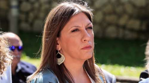 Η Ζωή Κωνσταντοπούλου &quot;αγάπησε&quot; το TikTok:  Το πρώτο βίντεο το ανέβασε από τη Βουλή