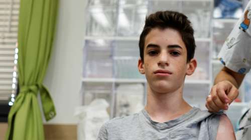 Εμβόλια: Την Πέμπτη ανοίγει η πλατφόρμα για τους 15-17 ετών, μόνο με Pfizer - Καταργείται το πέναλτι των ραντεβού