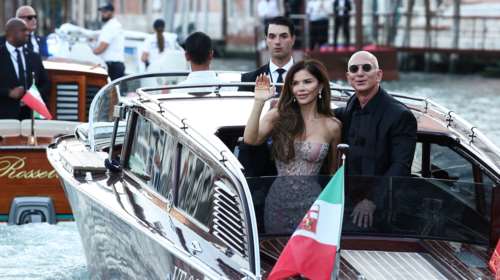 Τζεφ Μπέζος - Λόρεν Σάντσεζ: Η τελευταία νύχτα στη Βενετία -  Χλιδή, φιλιά και ο χαιρετισμός της νύφης από το μπαλκόνι