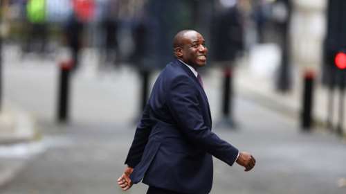 Ντέιβιντ Λάμι: Ο νέος Βρετανός ΥΠΕΞ - Απόγονος σκλάβων και φίλος του Μπαράκ Ομπάμα