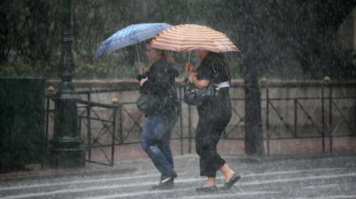 Νέα προειδοποίηση Μαρουσάκη: Έρχονται ισχυρές βροχές και καταιγίδες – Μεταξύ δύο &quot;ατμοσφαιρικών βουνών&quot; η Ελλάδα