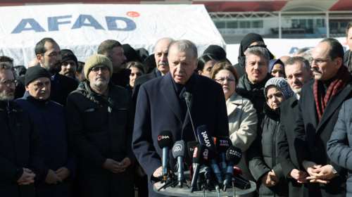 Σεισμός στην Τουρκία: &quot;Ο Ερντογάν αναγκάζεται να μετριάσει τις επιθέσεις στην Ελλάδα&quot;, λέει Γάλλος αναλυτής