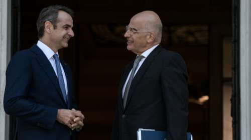 Κρίσιμη συνάντηση Δένδια – Πομπέο και Σύνοδος ΥΠΕΞ της ΕΕ: Οι προσδοκίες της Αθήνας και ο φόβος της Άγκυρας