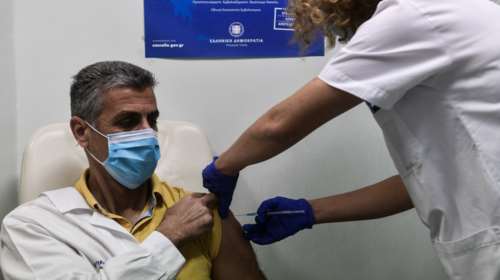 Κορονοϊός: Τι ισχύει με τις αλλεργίες και το εμβόλιο - Πότε δεν πρέπει να το κάνετε