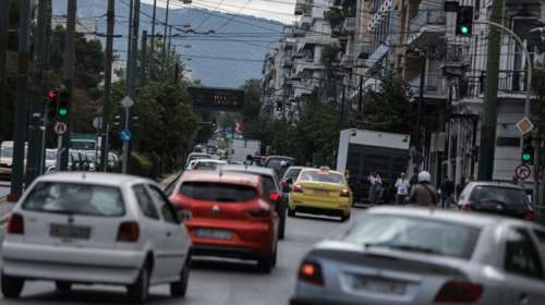 Ανεβαίνουν πάλι οι τιμές των καυσίμων: 1,92 η μέση τιμή της αμόλυβδης πανελλαδικά, πάνω από 2 ευρώ στα Δωδεκάνησα