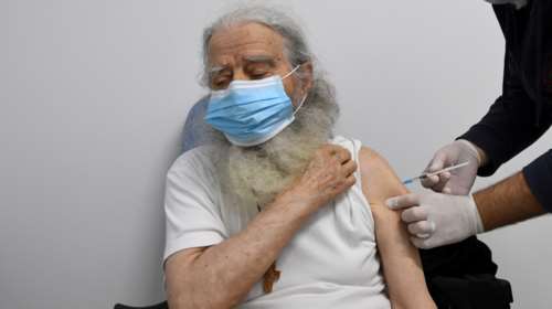 Άγιο Όρος: Σπεύδουν να εμβολιαστούν οι μοναχοί μετά από δεκάδες κρούσματα και εννέα θανάτους [εικόνες]