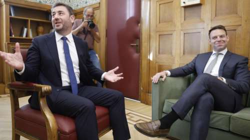 Απάντηση ΣΥΡΙΖΑ στον Ανδρουλάκη: Ψάχνει σωσίβιο για την αποτυχία του στις ευρωεκλογές με τις προσβολές στον Κασσελάκη