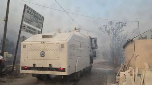 Νεκρή 58χρονη γυναίκα στο Καπανδρίτι - Την παρέσυρε φορτηγό που πήγαινε στις φωτιές