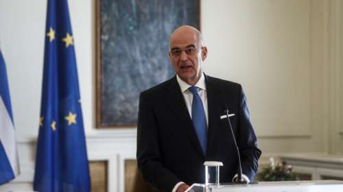 Πυρκαγιές: Κατάρ και Β. Μακεδονία είναι έτοιμα να συνδράμουν με εναέρια μέσα - Οι συνομιλίες που είχε ο Νίκος Δένδιας