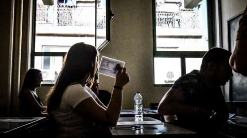 Ανοιγμα σχολείων: Αντίστροφη μέτρηση για τη Γ&#39; Λυκείου - Πότε θα ληφθούν οι αποφάσεις