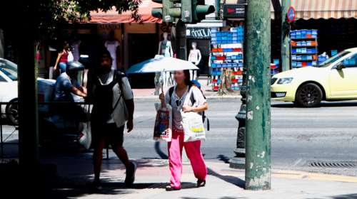 Καιρός: Ανεβαίνει από σήμερα ξανά η θερμοκρασία και κοπάζουν οι άνεμοι - Πού αναμένονται βροχές