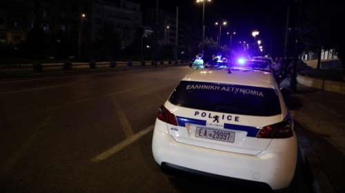 Ανθρωποκυνηγητό στον Άγιο Δημήτριο: Ληστές τραυμάτισαν αστυνομικούς και διέφυγαν - Τους εμβόλισαν [βίντεο]