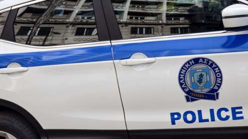 Σύλληψη δικηγόρου που απείλησε την αδερφή του με μαχαίρι στο Ασκληπιείο Βούλας