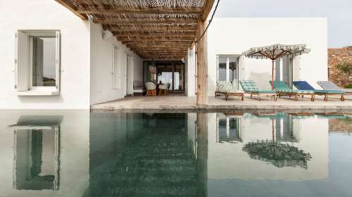 Σπίτι ανοιχτό στη φύση - Η εντυπωσιακή κατοικία στη Σύρο με την απέραντη θέα [εικόνες]