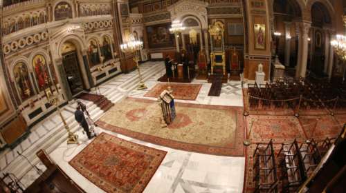 Εμπλοκή με τις ανοιχτές εκκλησίες τη Μ. Παρασκευή - Νέες διαπραγματεύσεις κυβέρνησης και Ιεραρχίας