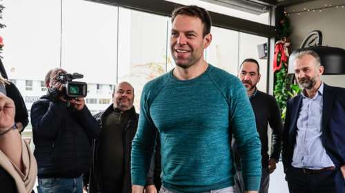 Αλαλούμ με την αποκάλυψη για "πρόταση Μητσοτάκη σε Κασσελάκη για υπουργείο": Αυτά είναι τρέλες απαντάει η κυβέρνηση