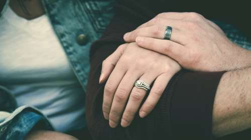 Καρκίνος παχέος εντέρου: Πώς εξηγείται η ραγδαία άνοδος των περιστατικών της νόσου - Στο &quot;κόκκινο&quot; οι κάτω των 50 ετών