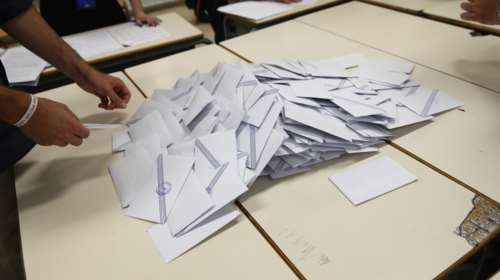 Εκλογές 2023: Πλήρωσε το αυτογκόλ Κατρούγκαλου με τους ελεύθερους επαγγελματίες ο ΣΥΡΙΖΑ - Τα στοιχεία του Δ. Μαύρου