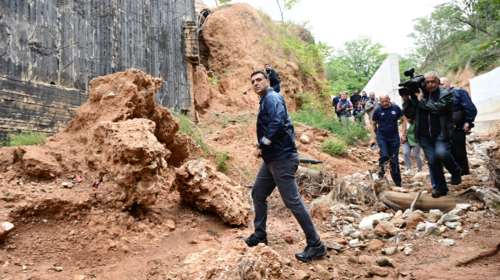 Αυτοψία Κικίλια στην κοίτη του Κηφισού - Κίνδυνος για πλημμύρες λόγω φερτών υλικών και σκουπιδιών [εικόνες]