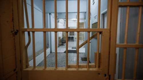 Θεσσαλονίκη: Προφυλακίστηκε προπονητής πολεμικών τεχνών για ασέλγεια σε 14χρονη - &quot;Όλα είναι στη φαντασία της&quot;
