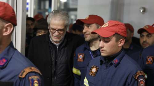 Σεισμός στην Τουρκία: Επέστρεψαν στην Ελλάδα οι ήρωες της ΕΜΑΚ - Το συγκινητικό &quot;ευχαριστώ&quot; των Τούρκων και η υπόσχεση