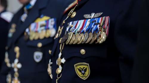 Κρίσεις στις Ένοπλες Δυνάμεις: Ποιοι αξιωματικοί φεύγουν και ποιοι μένουν