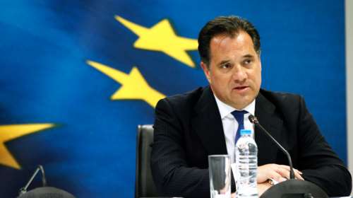 Φρένο Γεωργιάδη στο άνοιγμα της αγοράς: Αναβάλλεται αν η πανδημία καλπάζει