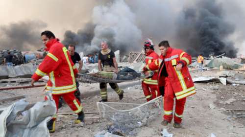 Βηρυτός: Δάκρυα και χειροκροτήματα τη στιγμή της διάσωσης άνδρα μέσα από τα ερείπια [βίντεο]