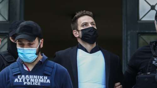 Γλυκά Νερά: Ενώπιον του ανακριτή ο 33χρονος συζυγοκτόνος - &quot;Δεν προσχεδίασα το έγκλημα&quot;, θα πει στην απολογία του