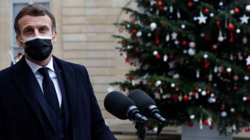 Θετικός στον κορονοϊό  ο Γάλλος πρόεδρος Μακρόν - Σε καραντίνα Μισέλ και Σάντσεθ, αρνητικό το τεστ Μητσοτάκη