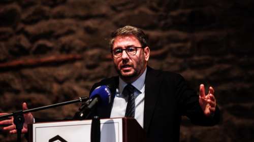 Ανδρουλάκης από τη Λάρισα: &quot;Δεν θέλω να πάθει το ΠΑΣΟΚ αυτά που έχουν συμβεί στον ΣΥΡΙΖΑ&quot;